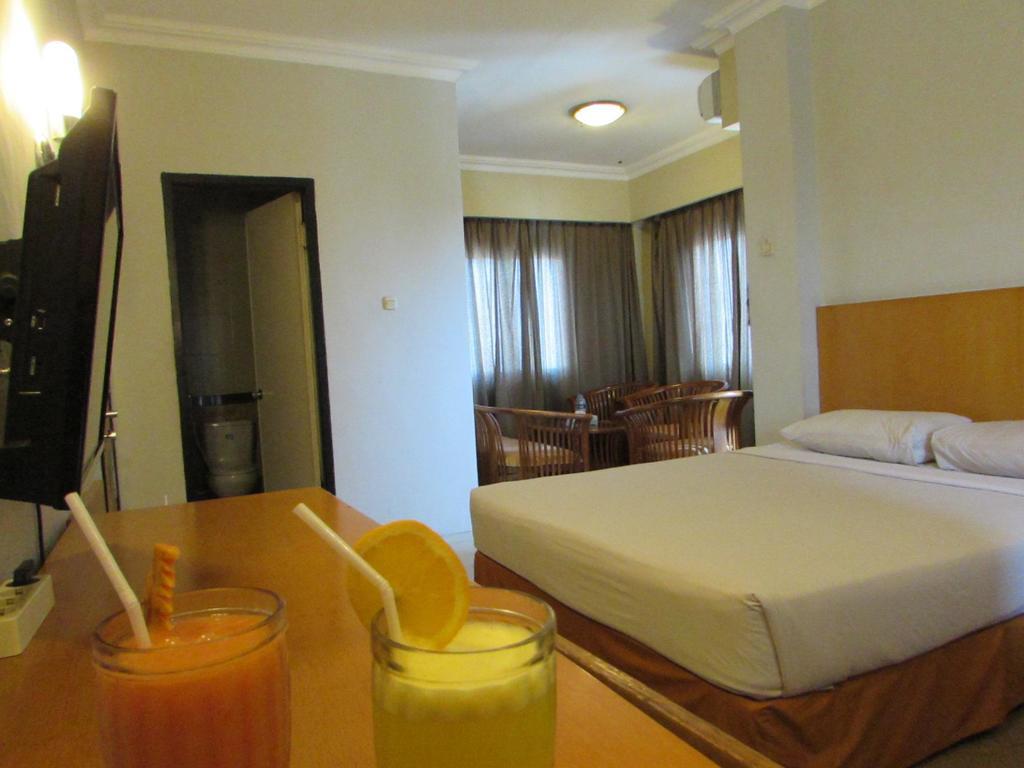 Hotel Wisata Palembang Extérieur photo