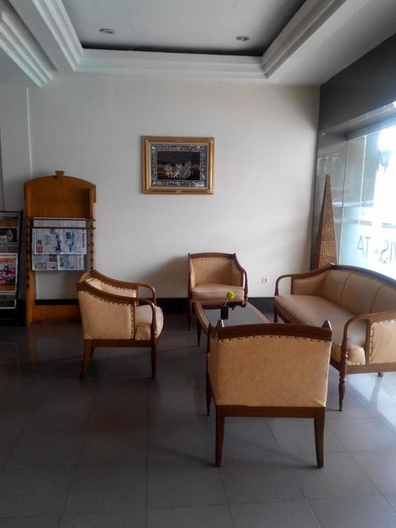 Hotel Wisata Palembang Extérieur photo