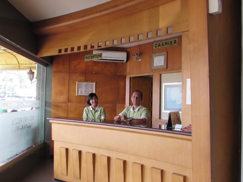 Hotel Wisata Palembang Extérieur photo