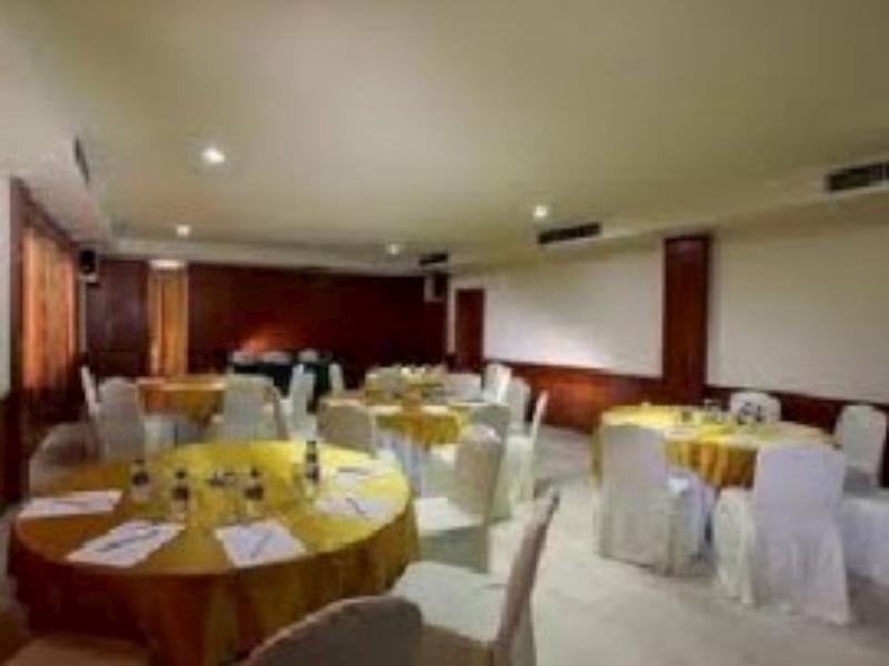 Hotel Wisata Palembang Extérieur photo